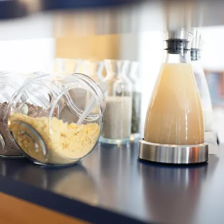 מלון Ambiente 3*