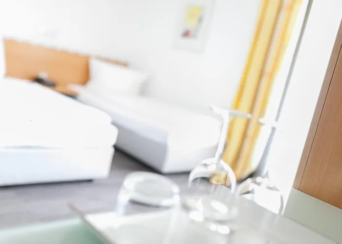 安姆毕恩特酒店 酒店 3*